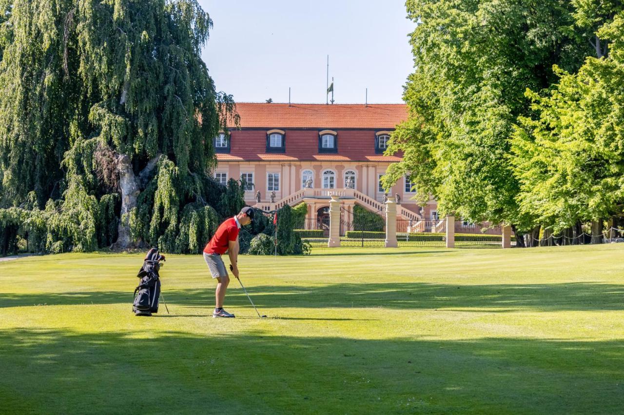 Hotel Zamek Stirin Velke Popovice Εξωτερικό φωτογραφία