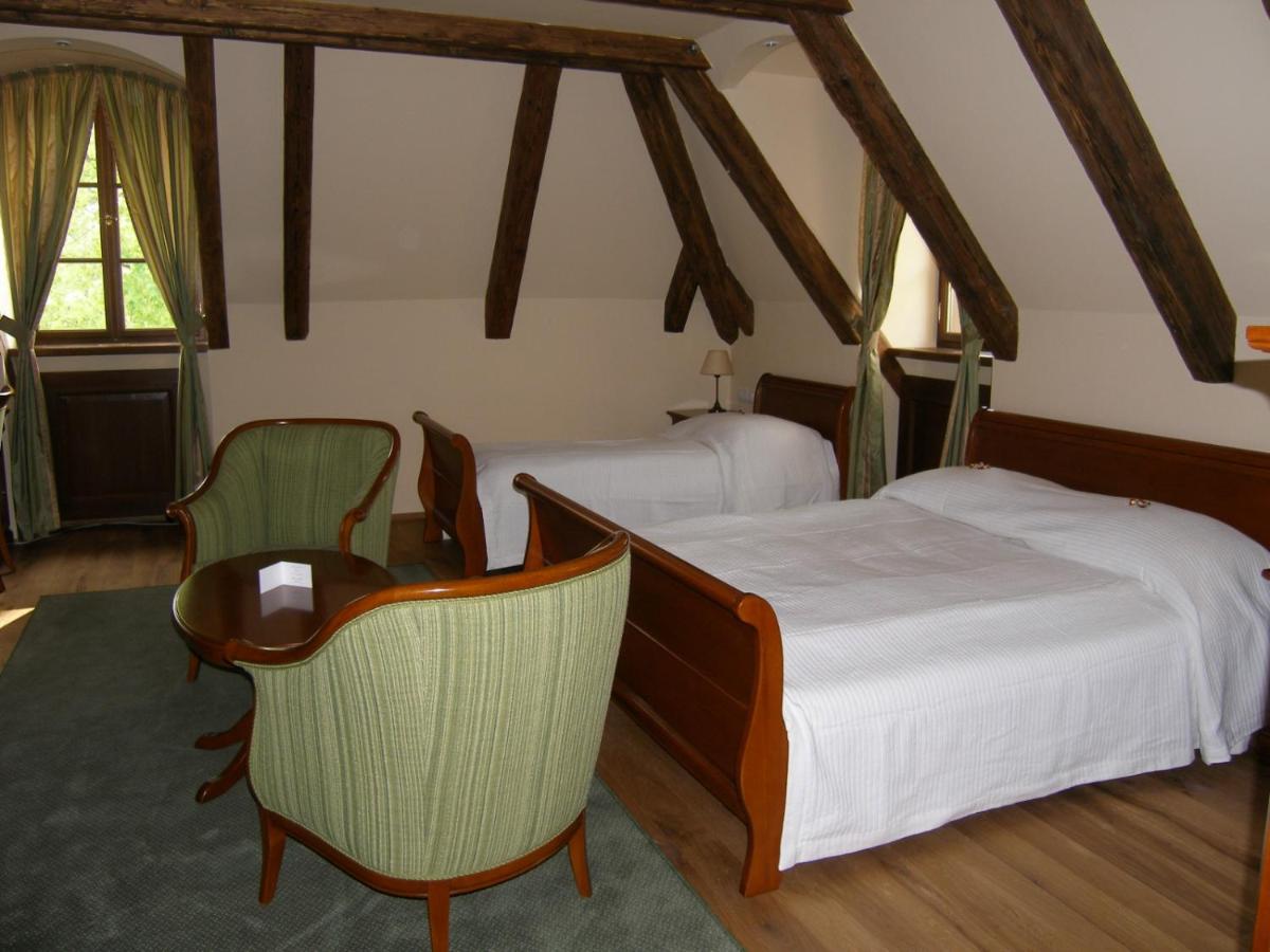 Hotel Zamek Stirin Velke Popovice Εξωτερικό φωτογραφία