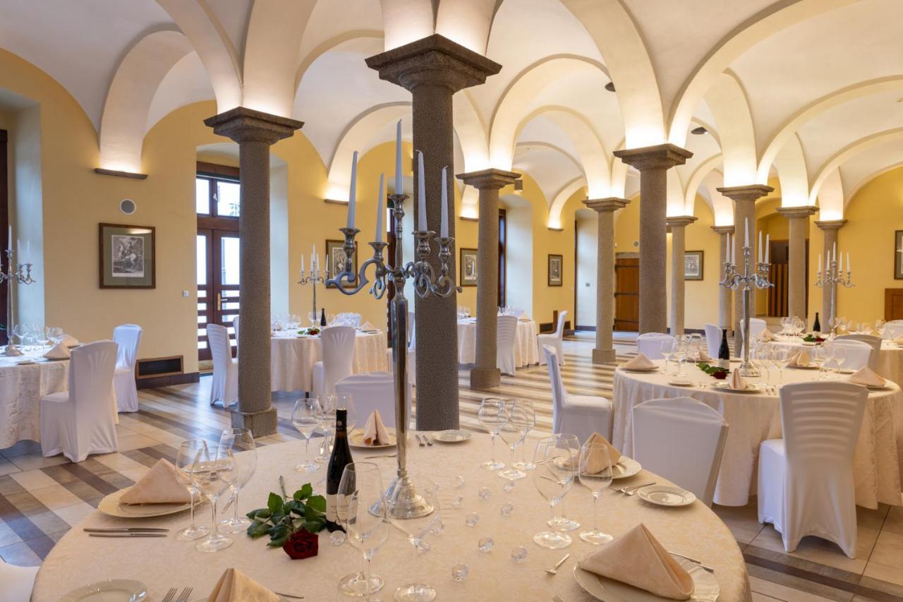 Hotel Zamek Stirin Velke Popovice Εξωτερικό φωτογραφία
