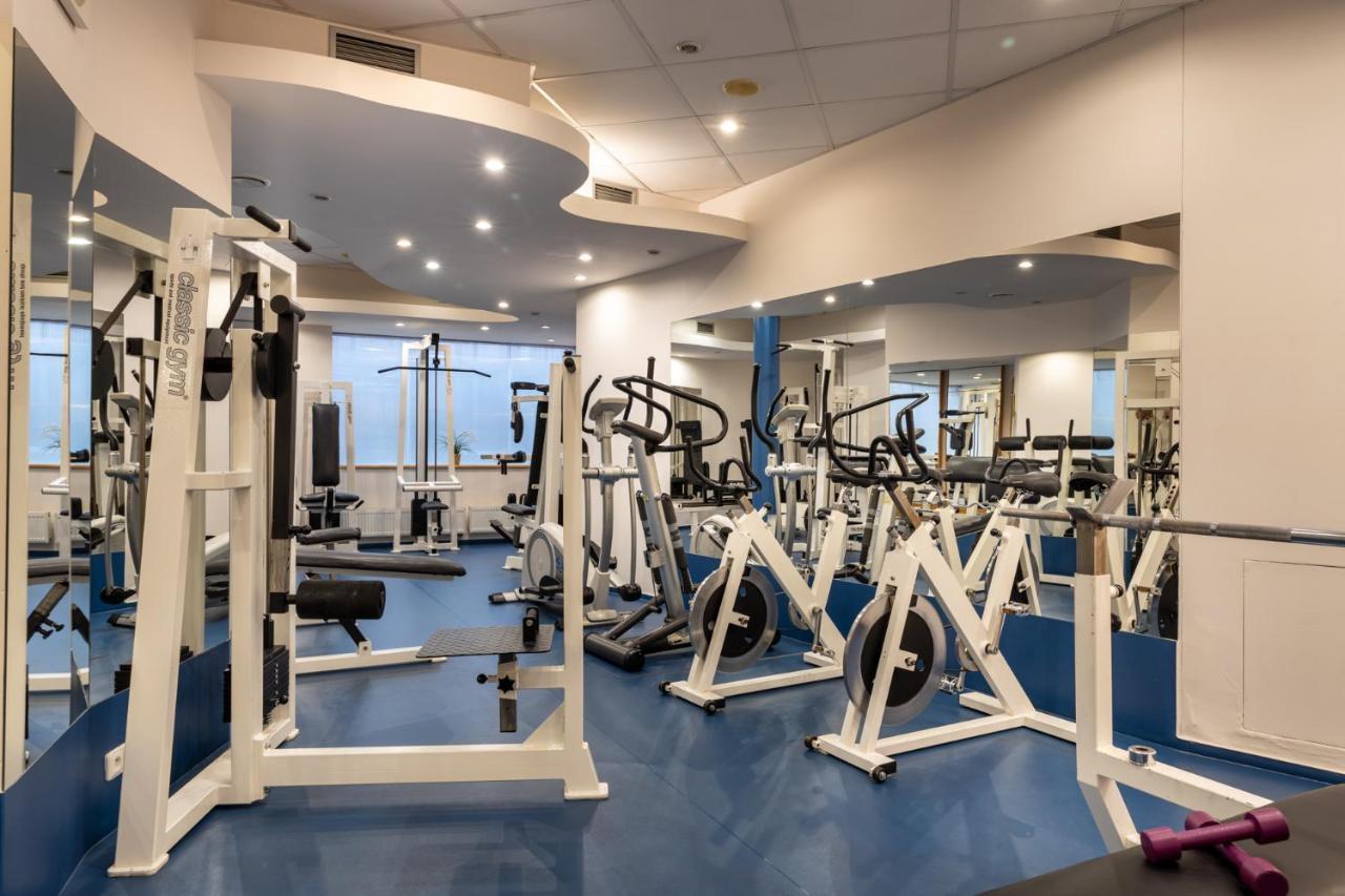 Hotel Zamek Stirin Velke Popovice Εξωτερικό φωτογραφία