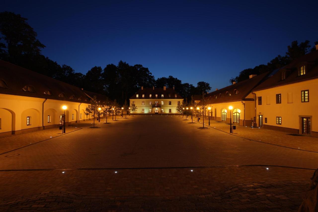 Hotel Zamek Stirin Velke Popovice Εξωτερικό φωτογραφία